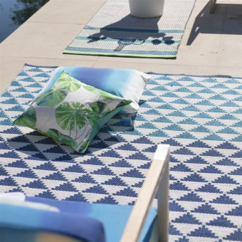 Biscayne Cobalt in-outdoor rug 90x150 cm Designers Guild