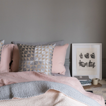Kantha Plummet veil Throw