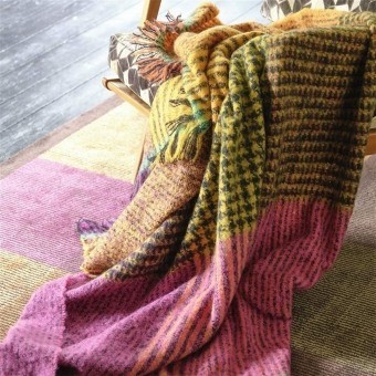 Plaid Katan