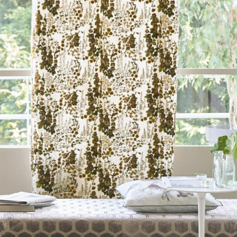 Tela Hollyhock