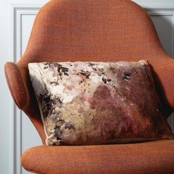 Scarlet Cushion 30x40 cm Illustre Paris