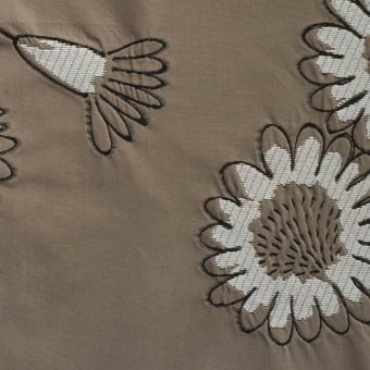 Tissu brodé Colette