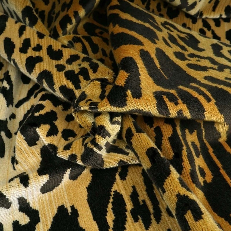 wrinkle design leopard pattern stole Leopard pattern hi-res stock