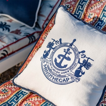 Voyage Cushion