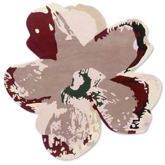 Tapis Shaped Magnolia