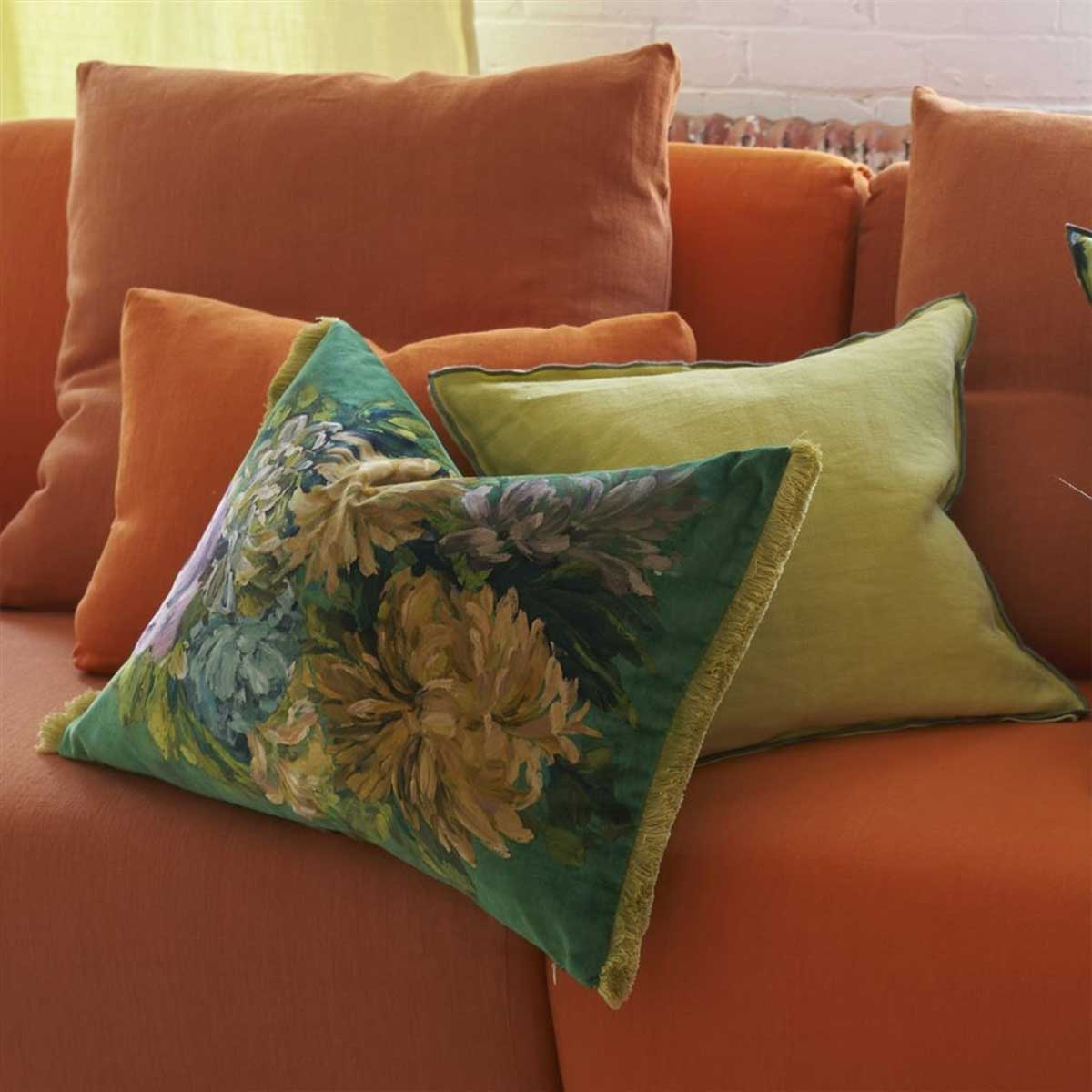Fleurs d'Artistes Velours Cushion Designers Guild