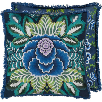 Rose de Damas Embroidered square cushion