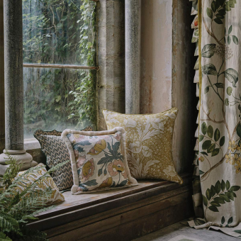 Tela Tudor Poppy
