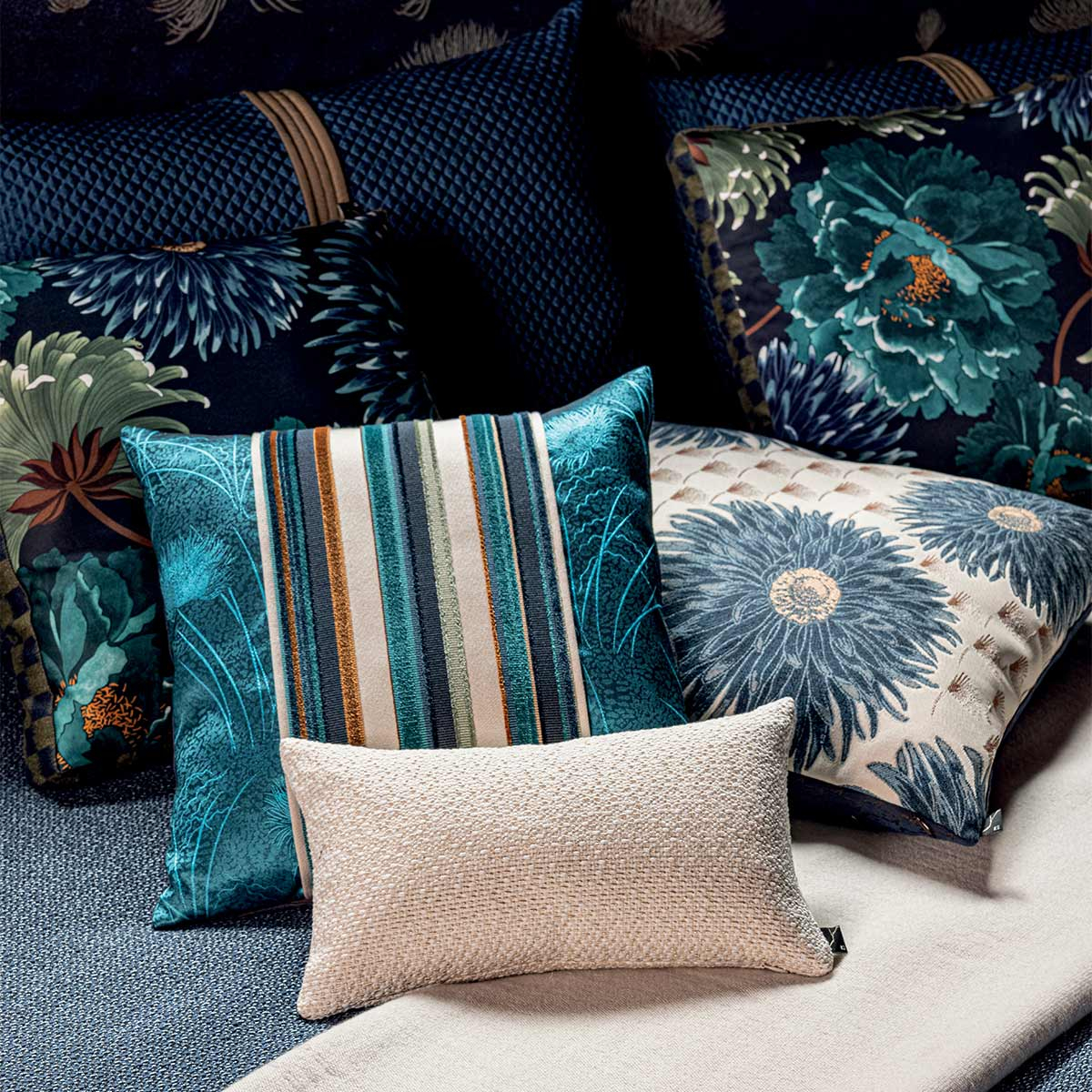 Hanabatake Cushion K3 design by Kenzo Takada