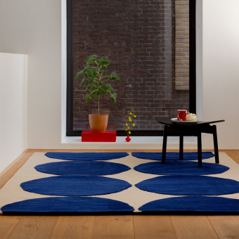 Isot Kivet Rug