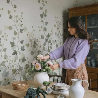 Ivy panoramic wallpaper