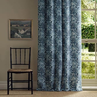 Stoff Persian Tulip Embroidery Stoff Persian Tulip Embroidery