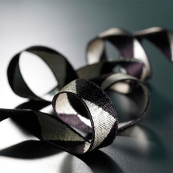 Pin007 Stripe