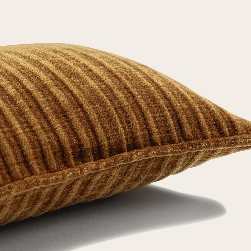 Ecrin Cushion Clovi