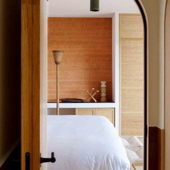 Farini Wall Covering