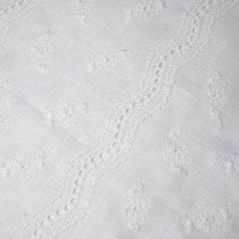 Voile Vineyard Eyelet