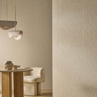 Calade wall covering