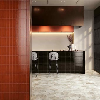 Petite Esagona porcelain stoneware
