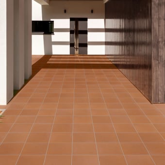 Futuro Autentico square terracotta