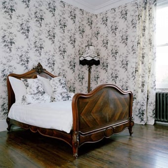Carta da parati London Rose Smoke Grey House of Hackney