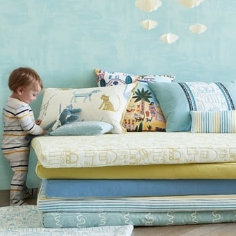 Island Hopping Cushion Pine Villa Nova