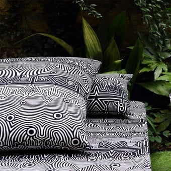 Galerie Cushion Noir Jean Paul Gaultier