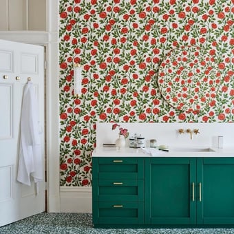 Hampton Roses Wallpaper Rouge/Spring Green Cole and Son