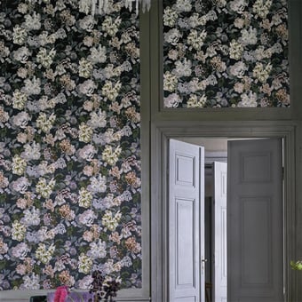 Papel pintado Delft Flower Charcoal Designers Guild