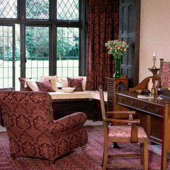 Stoff Voysey Red Morris and Co