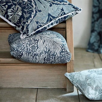 Stoff Pure Marigold Print Lightish Grey Morris and Co