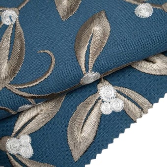 Stoff Mistletoe Stickerei May Blue Morris and Co