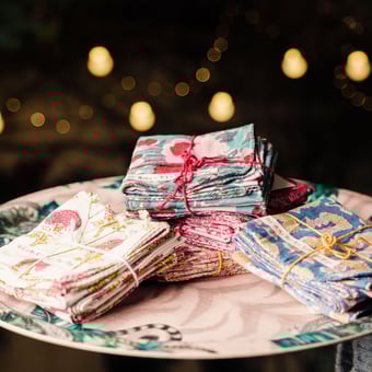 Lemur Tray Pink Emma J. Shipley