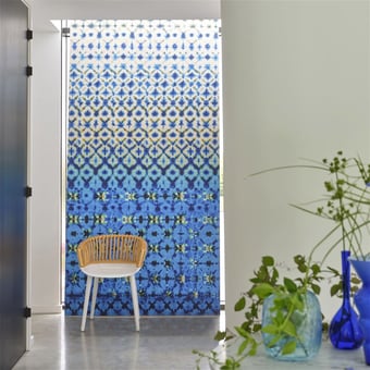 Papel pintado mural panorámico Karaoshi Indigo Designers Guild