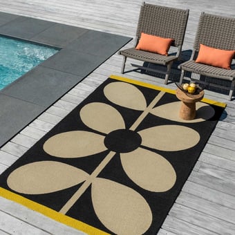 Alfombras Giant Sixties Stem Black in-outdoor Noir Orla Kiely