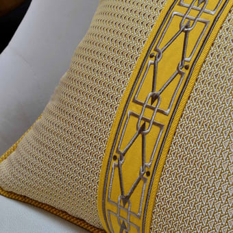 75 mm Zelda Carreau embroidered Braid Albâtre Houlès
