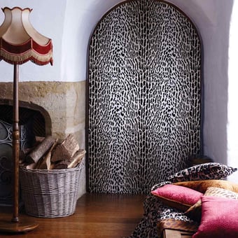 Papel pintado Pantanal Metallic Silver/Stone Osborne and Little